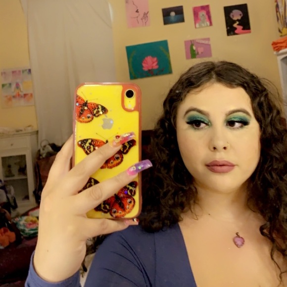 Meet your Posher, Tiara - Picture 1 of 1